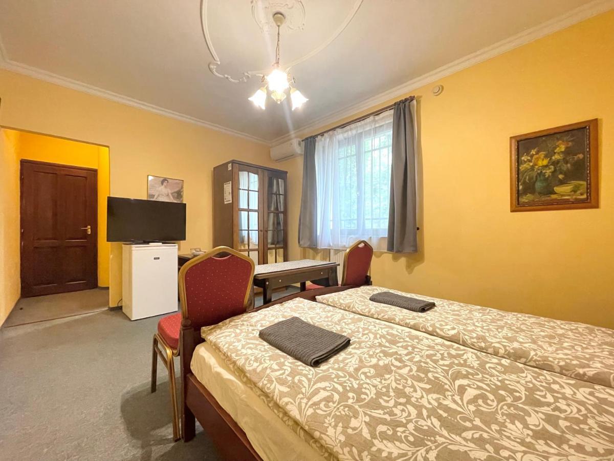 Luxi Romantik Apartments Budapest Eksteriør bilde