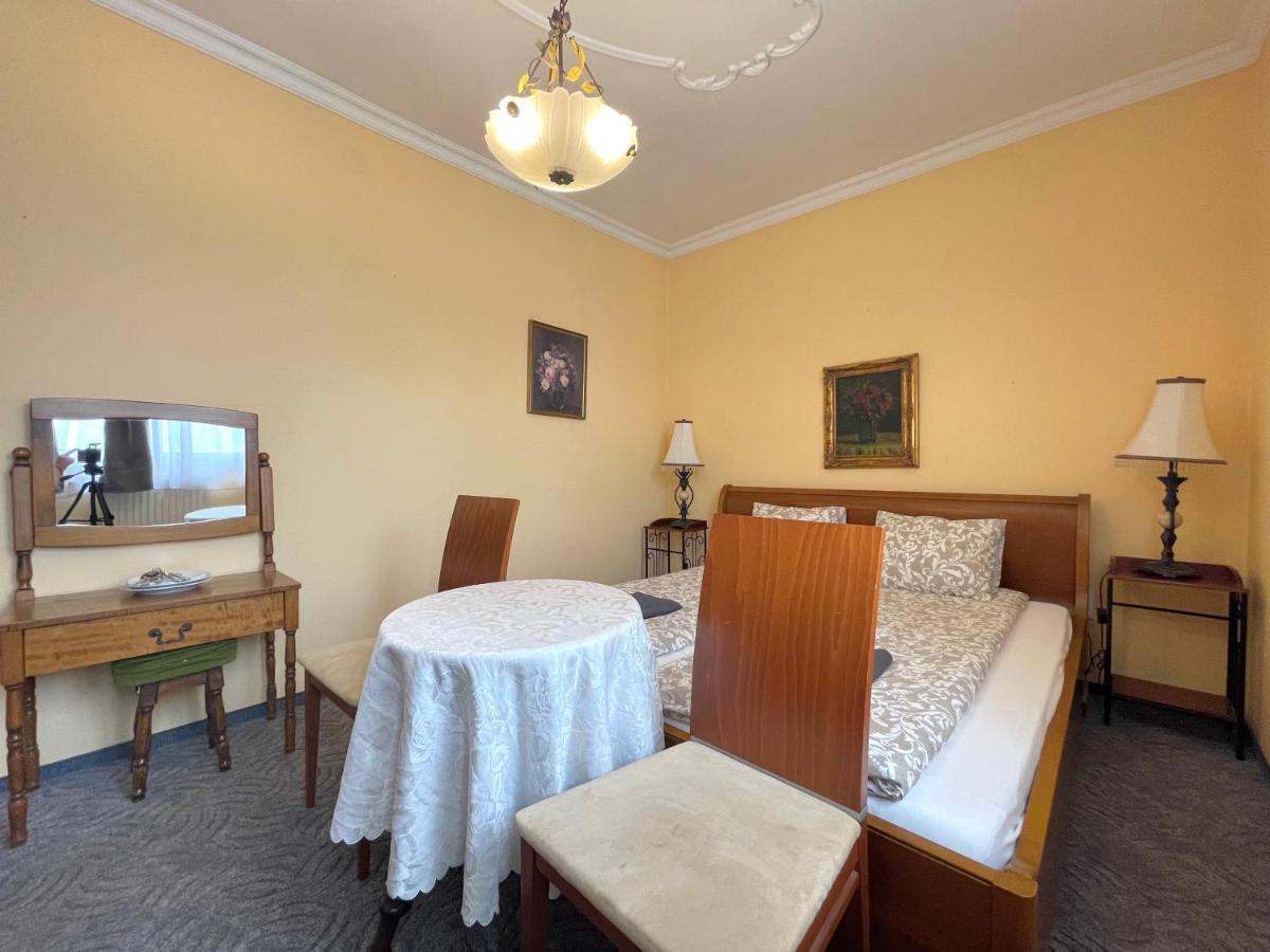 Luxi Romantik Apartments Budapest Eksteriør bilde
