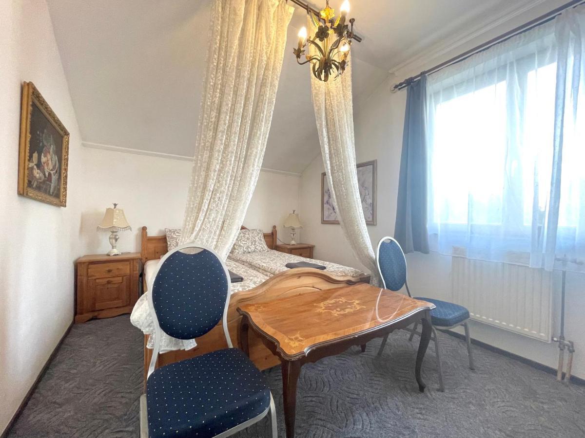Luxi Romantik Apartments Budapest Eksteriør bilde