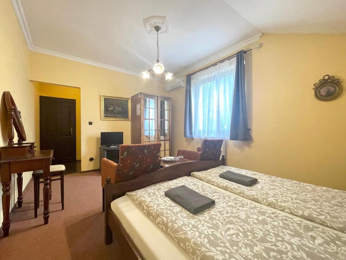 Luxi Romantik Apartments Budapest Eksteriør bilde