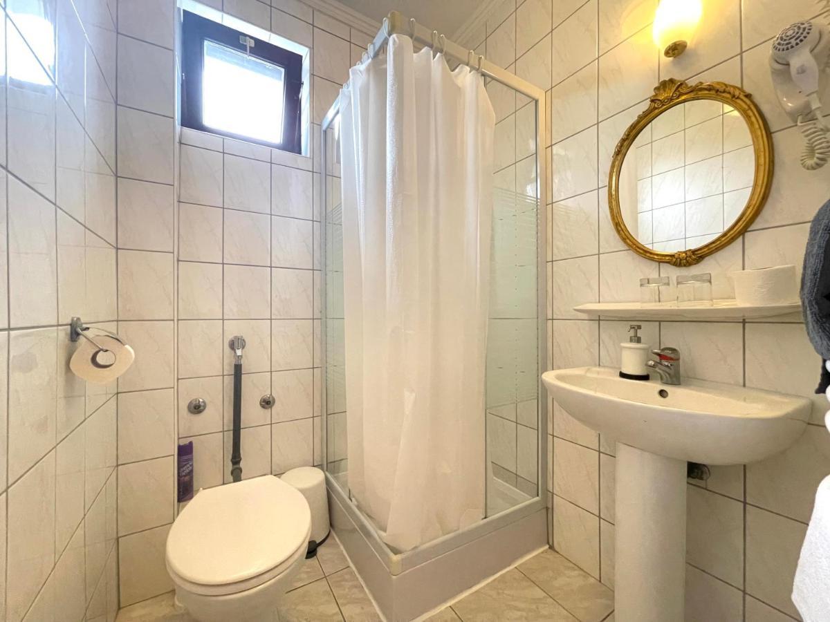 Luxi Romantik Apartments Budapest Eksteriør bilde