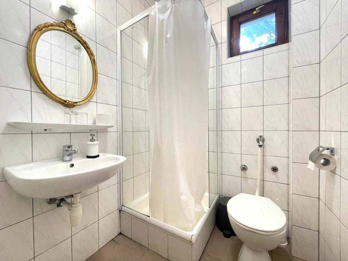 Luxi Romantik Apartments Budapest Eksteriør bilde